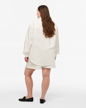 TS Crest White Oxford Shorts